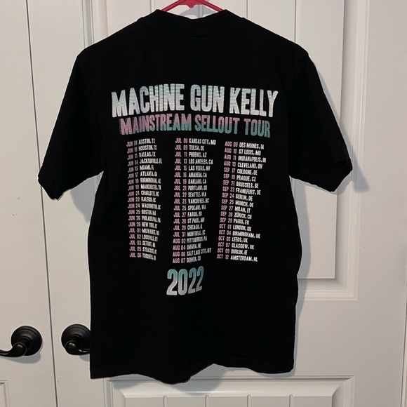 Machine Gun Kelly 2022 Tour Dates Tee - Picture 4 of 5